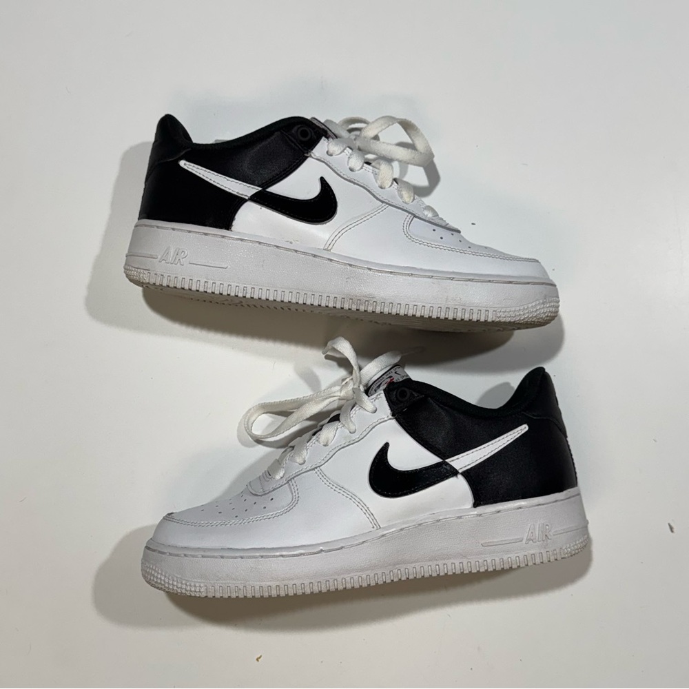 Nike Air Force One woman’s 7.5